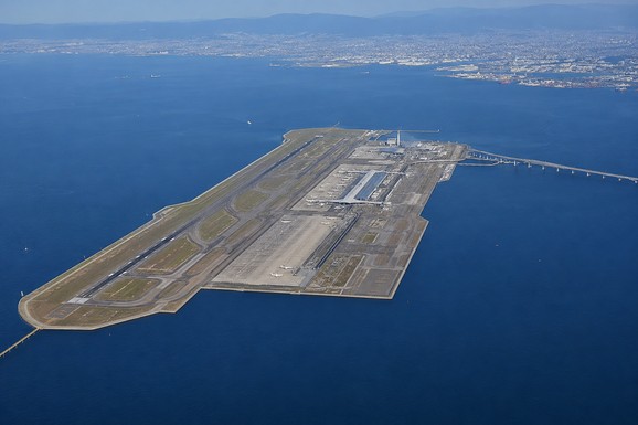 Jedan od najpoznatijih aerodroma na svetu polako nestaje! Uložene milijarde u spasavanje: More i dalje pobeđuje