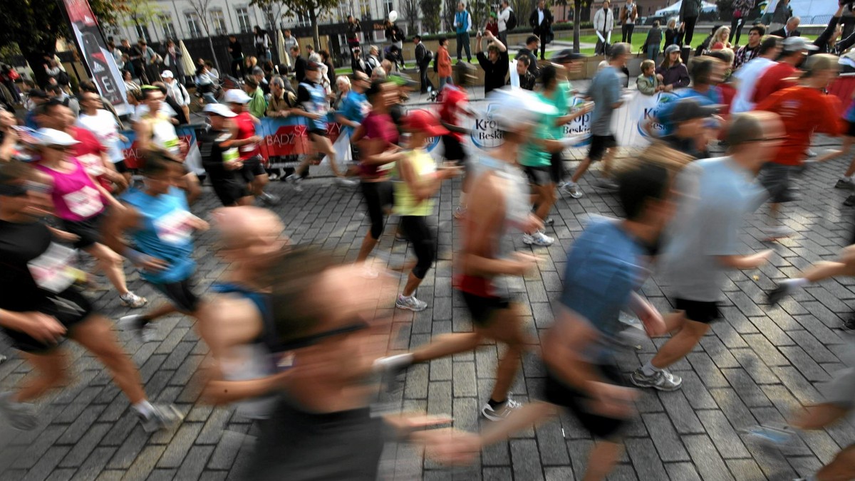 Toruń i Bydgoszcz wspólnie będą starać się o przyznanie im organizacji Mistrzostw Świata Weteranów Lekkiej Atletyki w 2015 roku - informuje portal torun.pl.