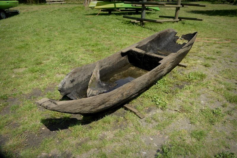 Sredniowieczna łódź w Staniszczach Małych