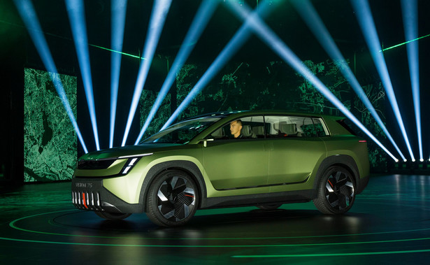 Skoda Vision 7S jest większa niż Skoda Superb czy Kodiaq