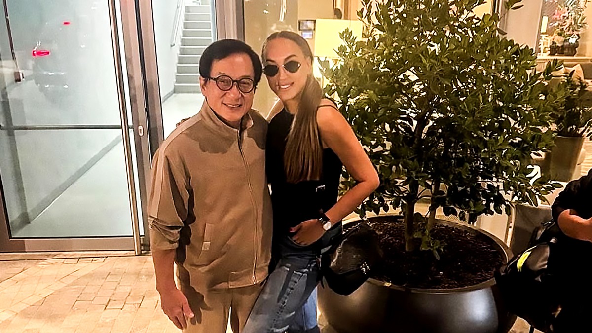 Goga Sekulić upoznala džekija čena: Odmah se uslikala sa svetskim ...