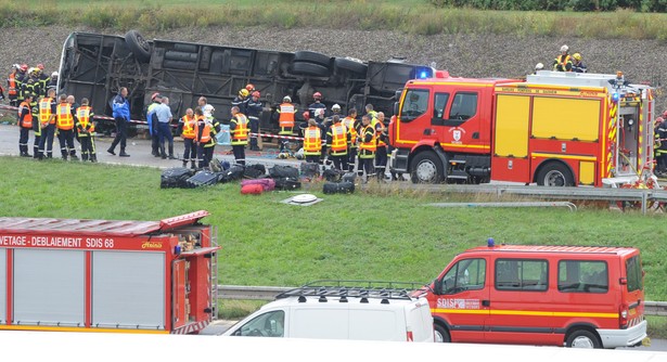 Rozbity autokar pod Miluzą