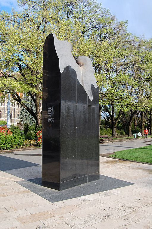Pomnik pamięci wydarzeń 1956 roku w Budapeszcie, fot. Petr Šmerkl, Wikipedia
