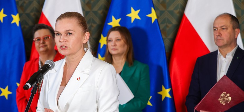 "Podwyżki nauczycieli, odpolitycznienie". ZNP ocenia działania MEN