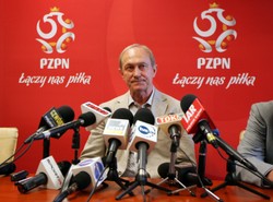 Krychowiak i Wawrzyniak oficjalnie powołani przez Smudę