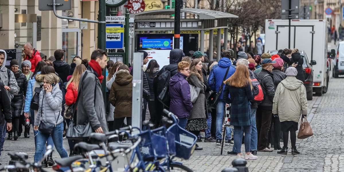 Olbrzymie utrudnienia na ul. Królewskiej! Rozpoczął się kolejny etap remontu trasy do Bronowic 