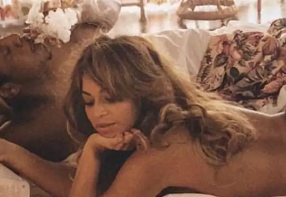 Beyoncé i Jay-z w zmysłowej, rozbieranej sesji. Zdjęcia znalazły się w albumie promującym trasę