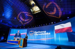 Profesor Smolar ostrzega PO: Partyjna strategia doprowadzi do klęski