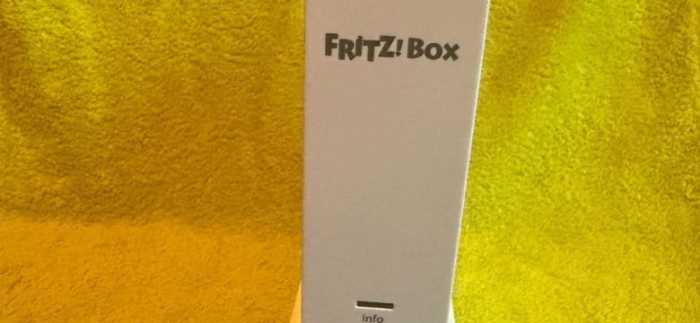 Ten zestaw Fritz zlikwiduje czarne plamy w waszych sieciach WiFi. Tylko za jaką cenę... [RECENZJA]