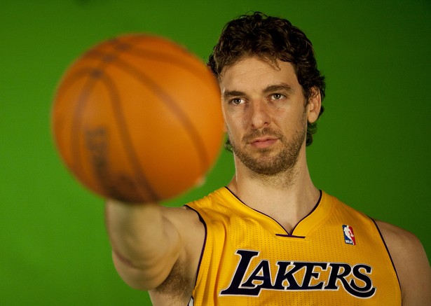 10. Pau Gasol W tym roku zarobił: 21,5 mln dol. Na boisku: 19 mln dol. Poza boiskiem: 2,5 mln dol.