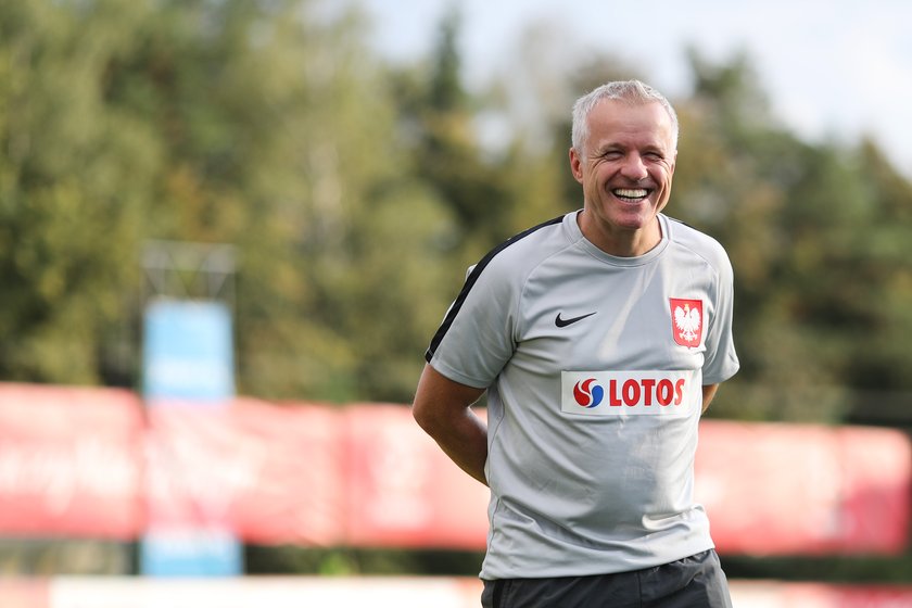 Jacek Jaroszewski, lekarz piłkarskiej reprezentacji Polski, opowiada nam o swojej ścieżce zawodowej oraz o naszych futbolistach.