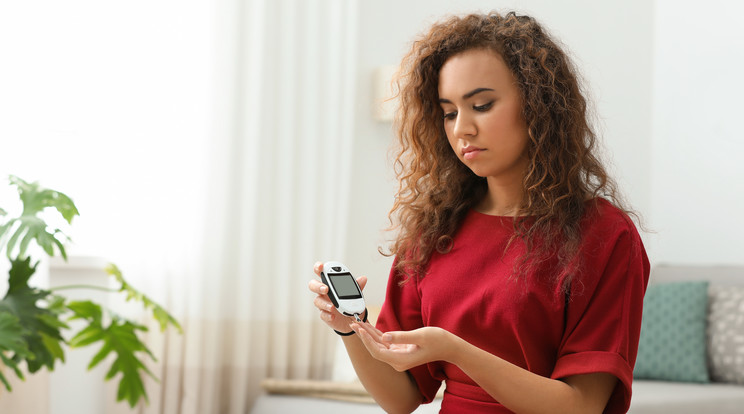 Érdemes időről-időre ellenőrizni a vércukorszintet főként azoknál, akiknél hajlamosító tényező is szerepet játszik / Fotó: Shutterstock