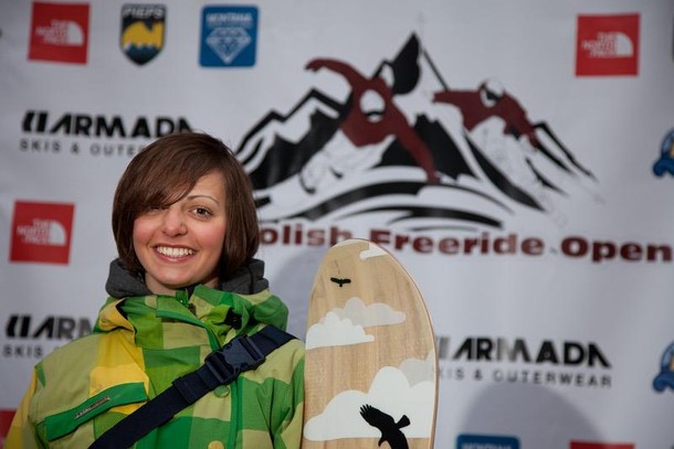 freeride 17 narciarka ładny uśmiech