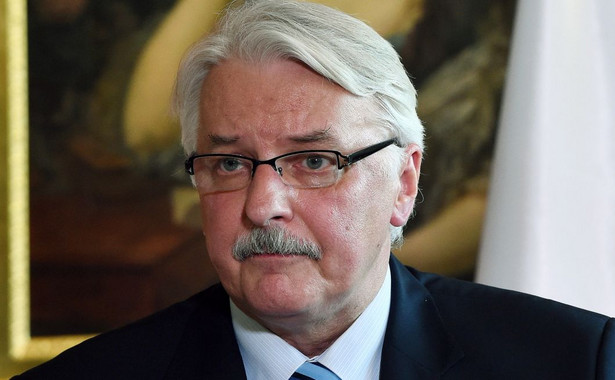 Waszczykowski nie czytał opinii Komisji Europejskiej o Polsce. "Do niczego nas nie zobowiązuje"