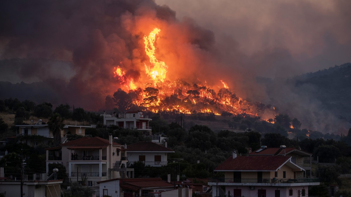 Požar u selu Galataki kod Korinta, Grčka, 22. jula