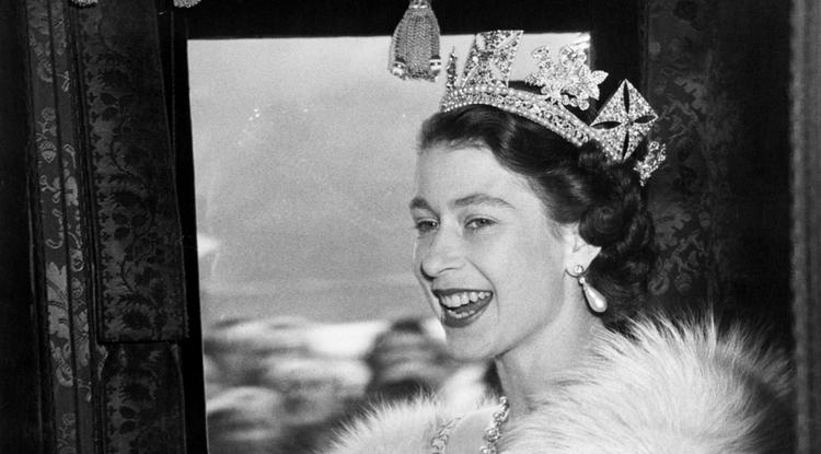 Erzsébet királynő a koronázáskor Fotó: Getty Images