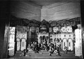 Ruchoma szopka z 1882 r. na wystawie w Bazylice mniejszej pw. Nawiedzenia Najświętszej Marii Panny w Wambierzycach w 1946 r.