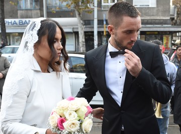 Nekada je bio izvajan kao Apolon, a poslednje paparaco fotografije su iznenadile mnoge jer su ga prvi put videli sa viškom kilograma i stomačićem