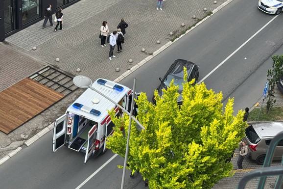 OBOREN PEŠAK U NOVOM SADU Policija i Hitna pomoć na terenu