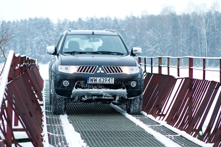 Mitsubishi pajero sport