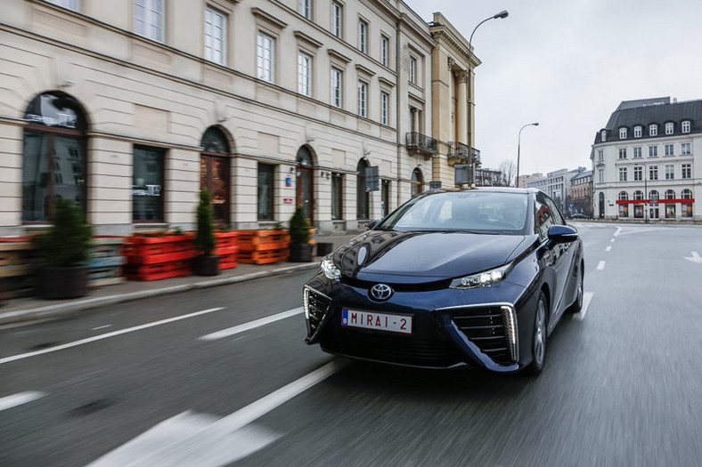 Toyota Mirai w Warszawie