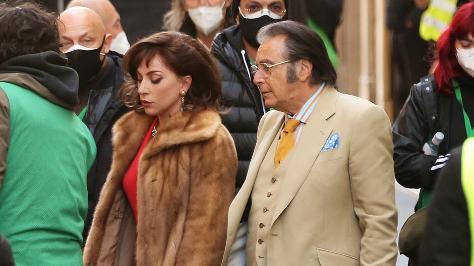 Lady Gaga i Al Pacino na planie filmu "The House of Gucci"