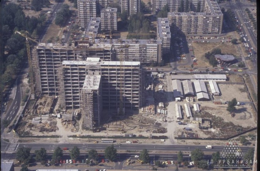 Pogled na zgradu u izgradnji