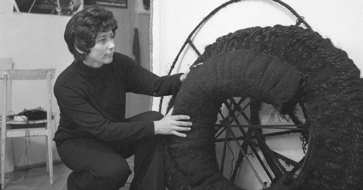 Magdalena Abakanowicz: Rewolucjonistka Tkaniny, która Zmieniła Świat Sztuki