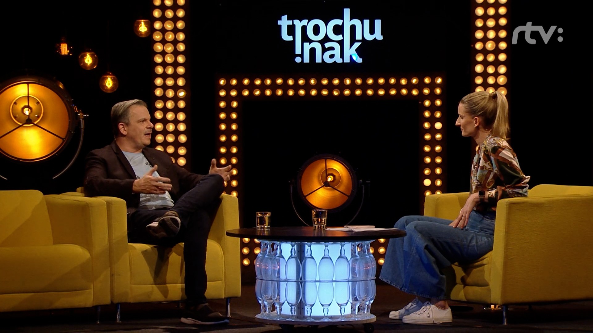Talkšou Trochu inak s Adelou.