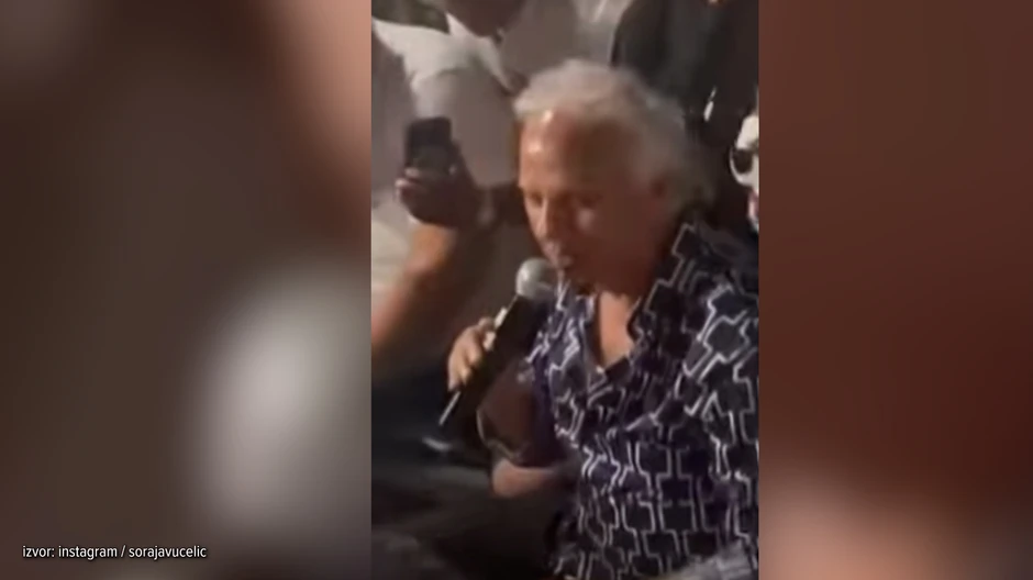 Muharem uzima bakšiš 