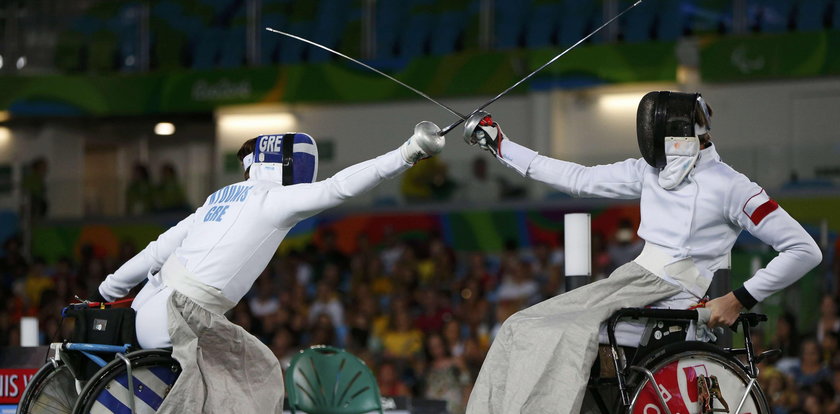 Paraolimpijczycy idą jak burza. Medal szpadzistów!