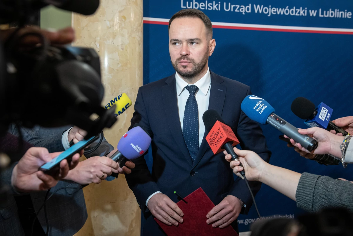  Awantura o krzyż. Wojewoda lubelski przeprasza