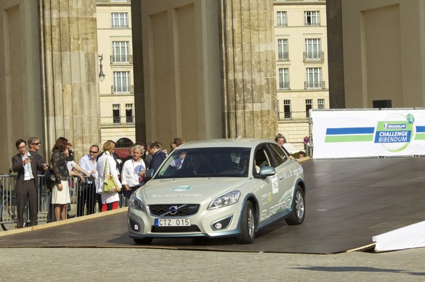 Volvo wystartowało z produkcją auta z nowym napędem