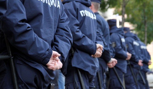 Policija