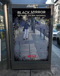 Brutálisan őszinte reklámmal mutat rá a Black Mirror, milyen elcseszett időket élünk