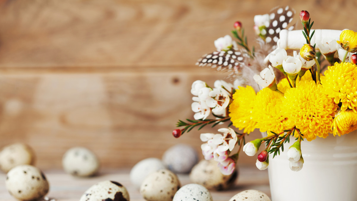 Wielkanoc 2018 już blisko. Kiedy dokładnie wypadają Święta Wielkanocne? Niedziela Palmowa zapoczątkowała Wielki Tydzień. Triduum Paschalne rozpocznie się w czwartek 29 marca. Tym samym Niedziela Wielkanocna przypada 1 kwietnia. Przedstawiamy dokładny kalendarz na Wielkanoc.