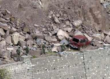 PAKISTAN-QUAKE-SASIA-SOLDIERS