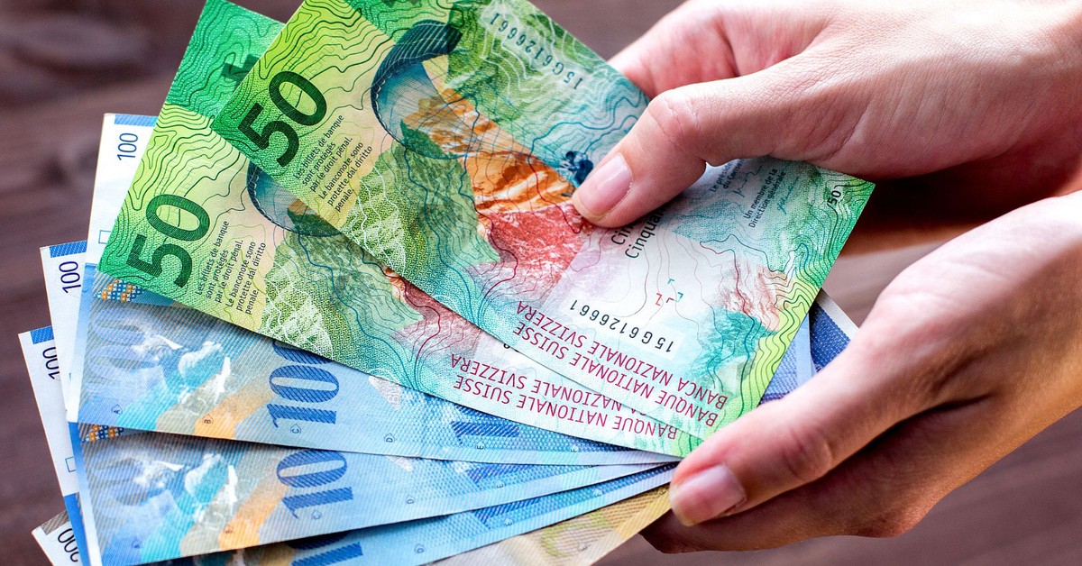 Dobra wiadomość dla frankowiczów. Wyrok TSUE wzmacnia pozycję konsumentów w sporach z bankami