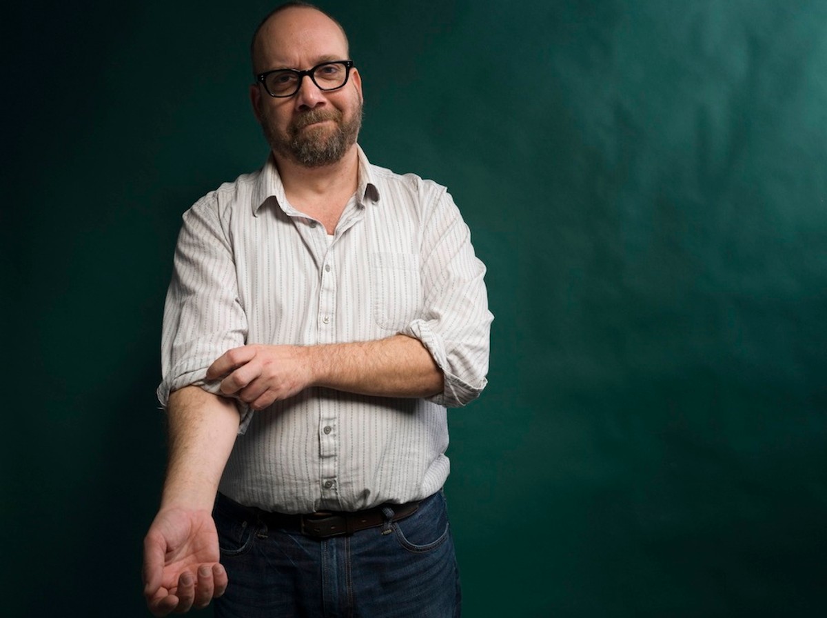 Paul Giamatti: Polityka to świat mężczyzn, szkoda