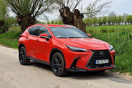 Lexus NX 450h+ – legendarny napęd w luksusowym SUV-ie