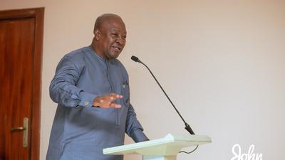 Mahama engages teachers union