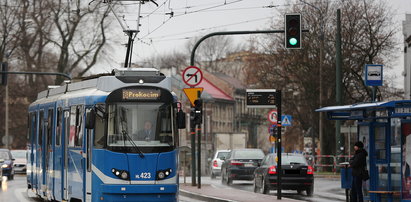 Nieznany sprawca rozpylił gaz w tramwaju