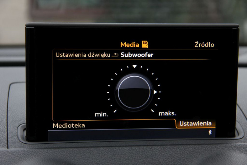 Osobna regulacja poziomu głośności subwoofera w Audi Sound System.