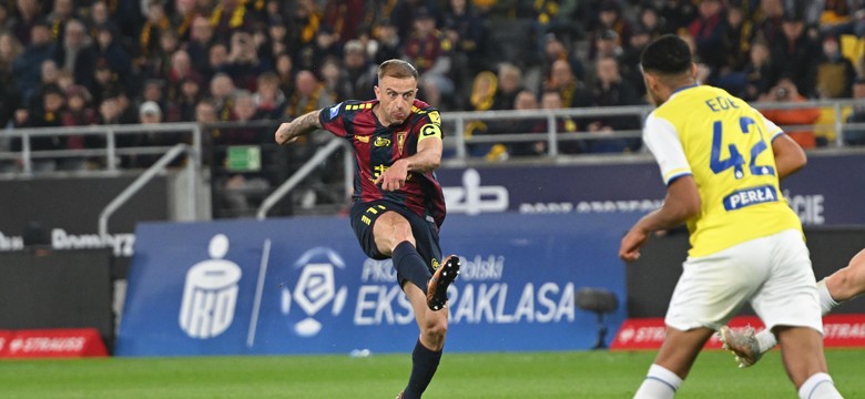 Kamil Grosicki show! Pogoń nie składa broni w walce o podium