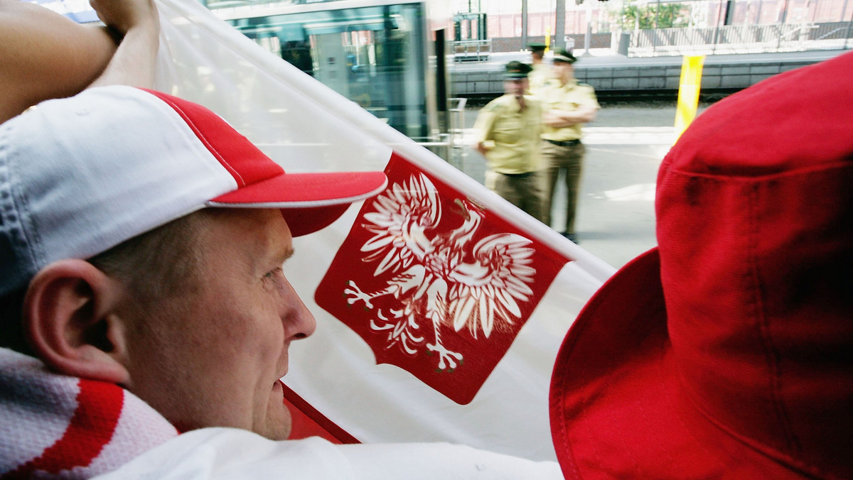 Berlińska "Die Welt" daje dobre rady rodakom: jeśli nie chcą stracić sympatii Polaków, powinni być ostrożni z takimi tematami jak religia i polityka.