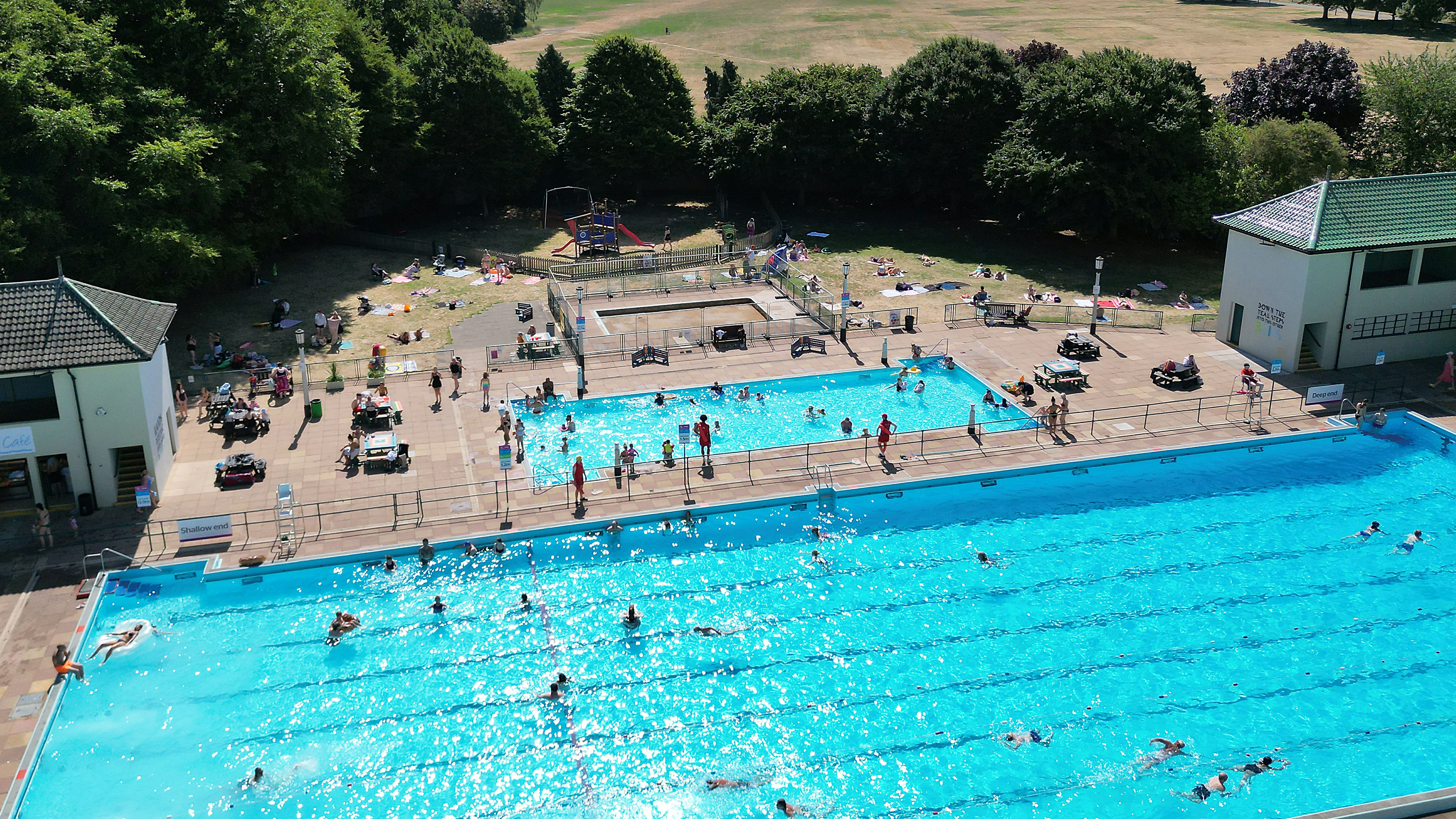 Third heatwave to hit UK: Temperatures reach low 30s