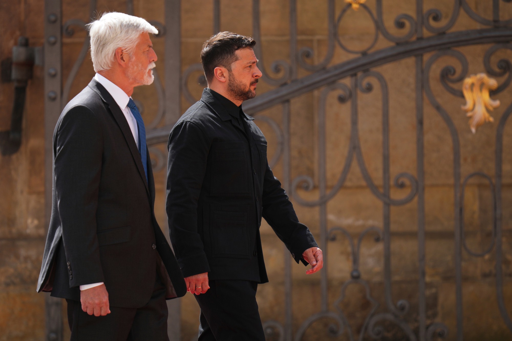 Ukrajinský prezident Volodymyr Zelenskyj a český prezident Petr Pavel.