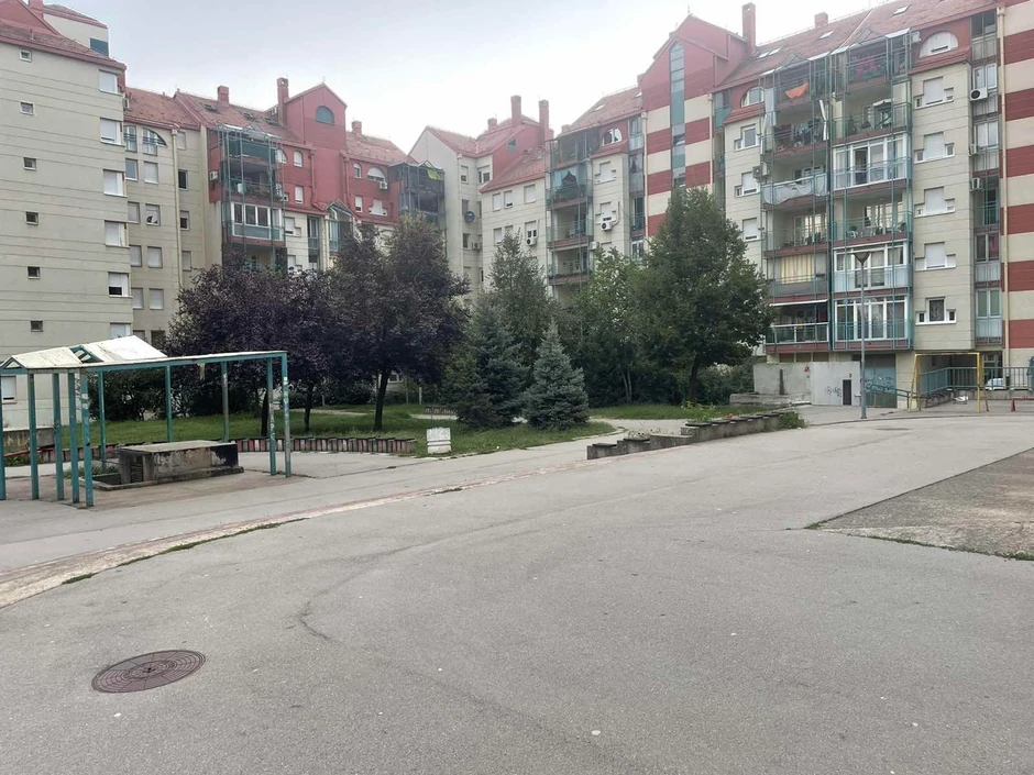 Park u kojem je upucana žena (71)