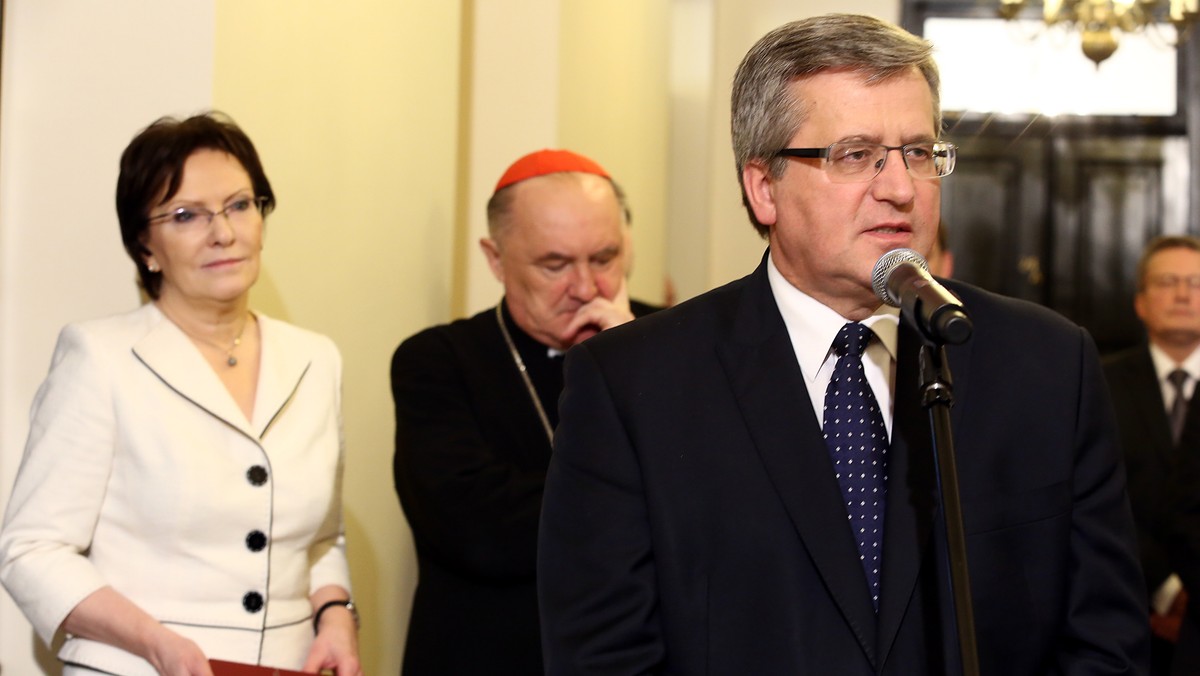 Prezydent Bronisław Komorowski jest zdania, że zmiany w systemie emerytalnym należy wprowadzać bardzo ostrożnie. Jak podkreślił, będzie pytał rząd o skutki ewentualnych proponowanych zmian w systemie otwartych funduszy emerytalnych.