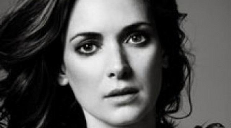 Winona Ryder még mindig őrülten szexi